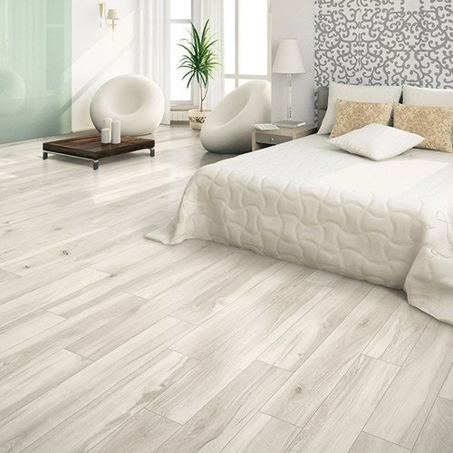Wood look tile flooring in Springfield VA from Carpetland