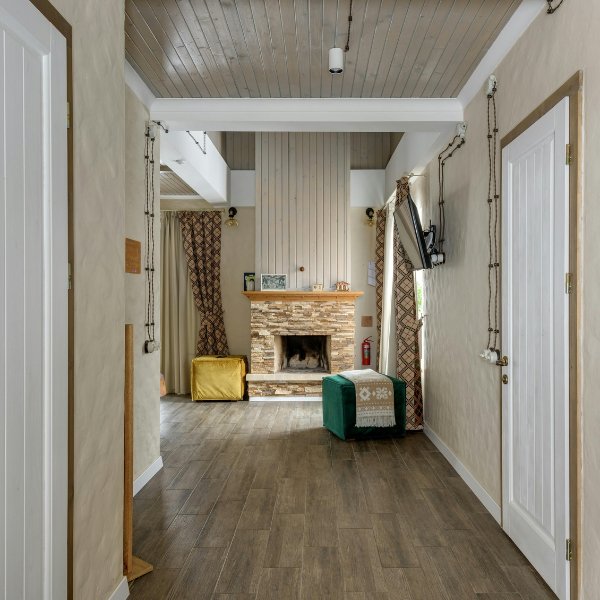 Laminate flooring in a modern home